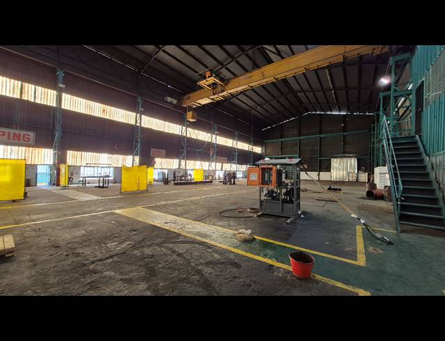 5,600M² FACTORY TO LET IN ANDERBOLT